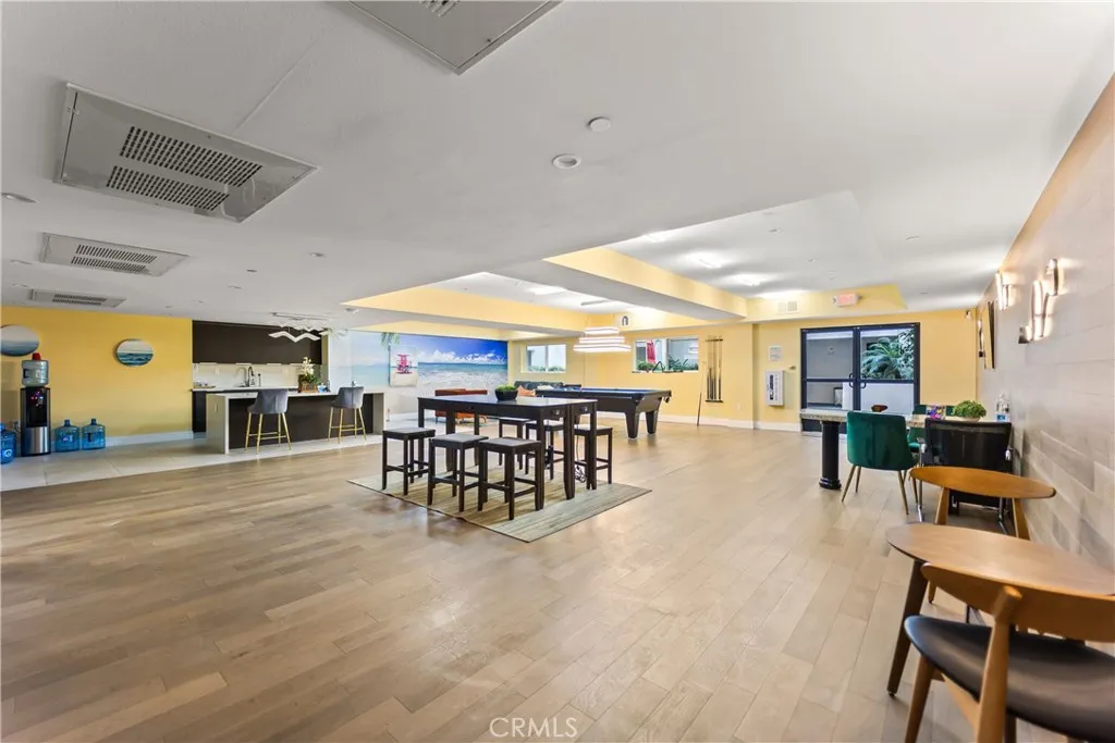 2939 Leeward Avenue 310, Los Angeles, California 90005 home-pic-20